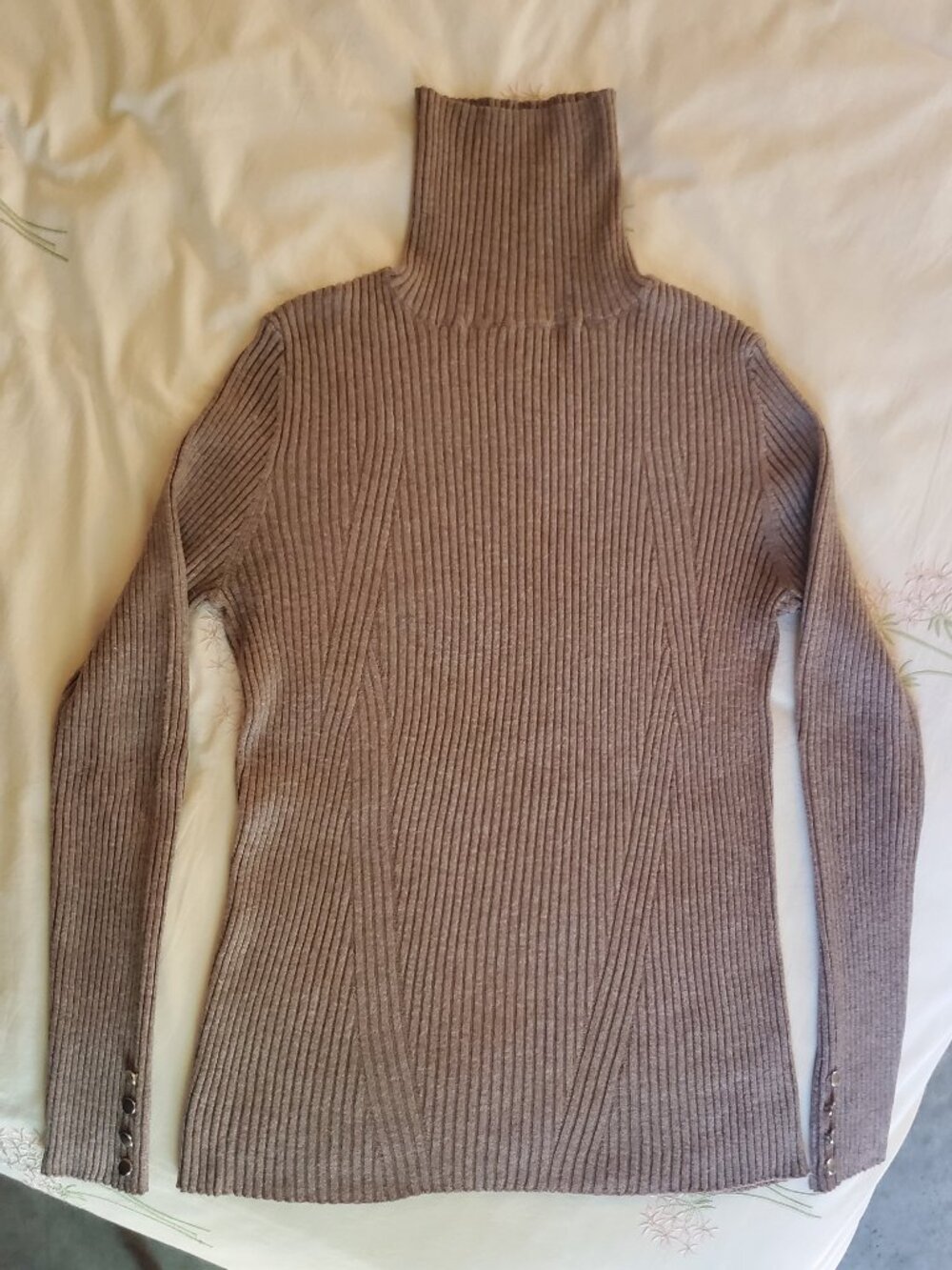 Philomena Petti Taupe Ribbed Knit Turtleneck Sweater Cuff Buttons Size M